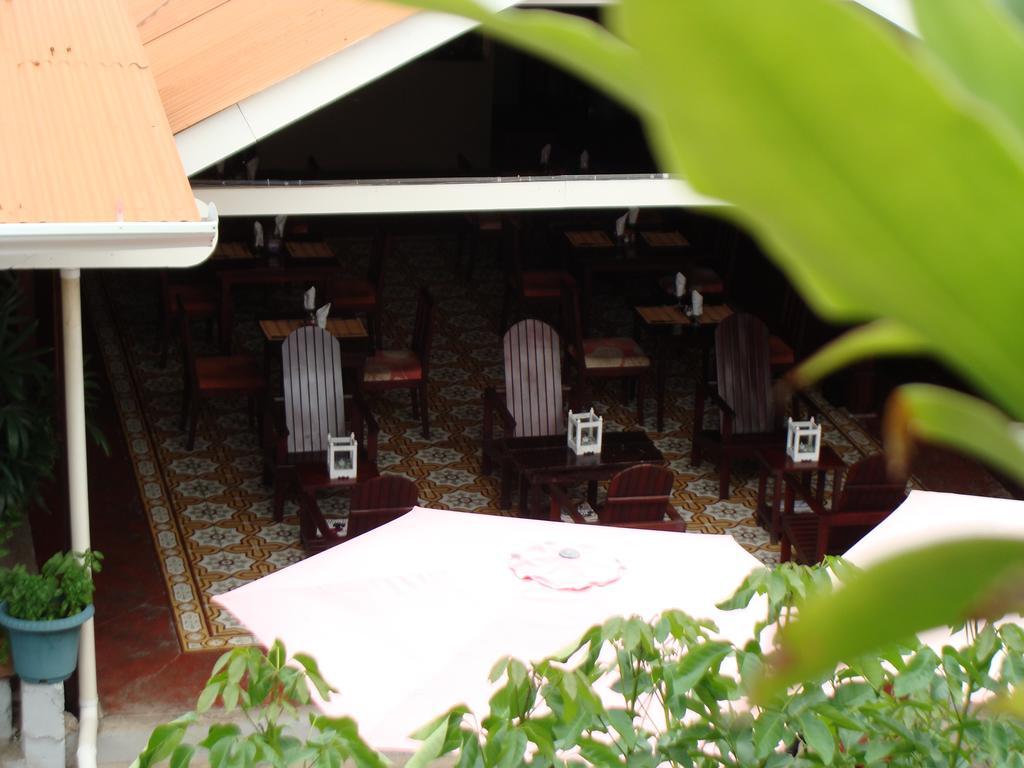 Hotel Liberia Exterior photo